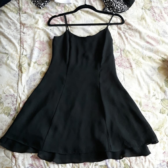 Black silky sleeveless thin strap flarey minidress - Picture 14 of 16